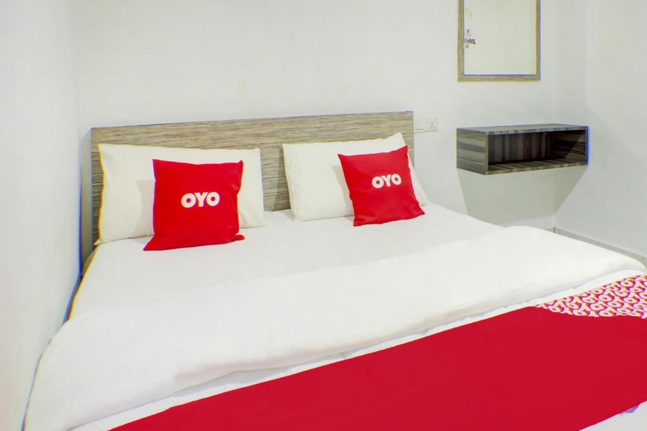 Oyo 90028 Ragula Hotel Johor Bahru Exterior foto